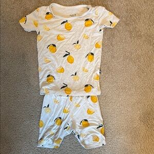 Kyte Baby lemon shorts pajamas size 3T